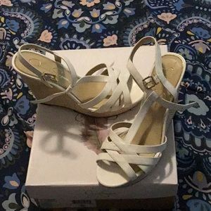 Like new Jessica Simpson wedges